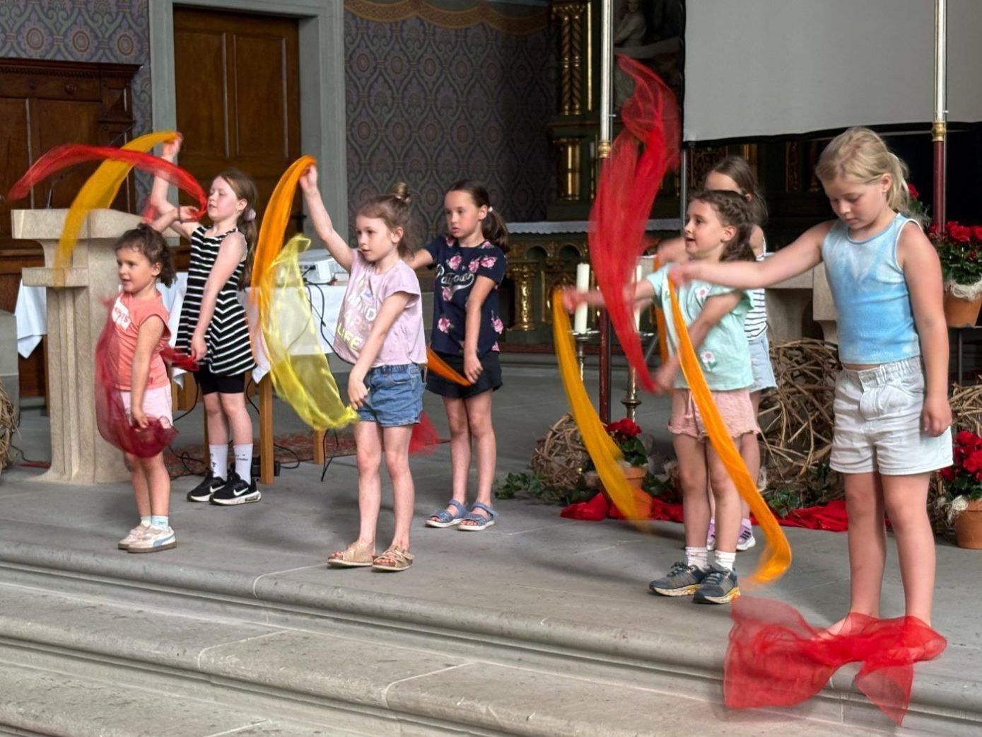 Beim Familiengottesdienst standen Gemeinschaft und Begeisterung im Mittelpunkt.