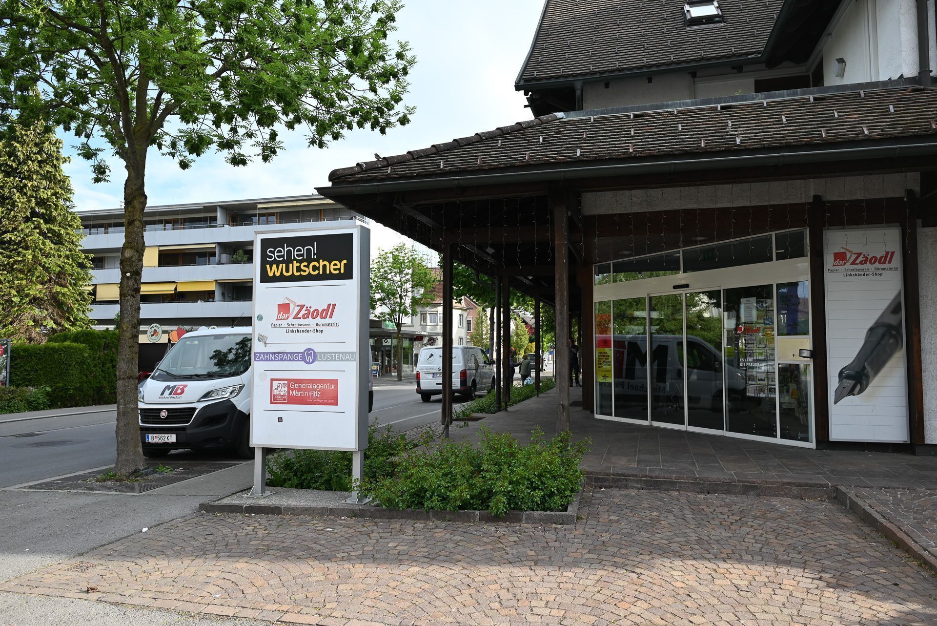 Mitte Monat übersiedeln sie als Sehen.Wutscher neben den Zäodl.