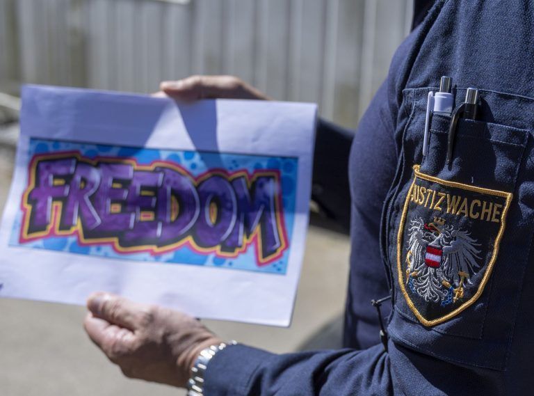 "Sitzen sonst 20 Stunden in der Zelle": Warum junge Häftlinge in Feldkirch zur Spraydose greifen