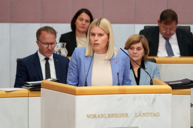 Tohuwabohu im Landtag: Landtagspräsident bricht Aktuelle Stunde ab – dann braucht es den Videobeweis