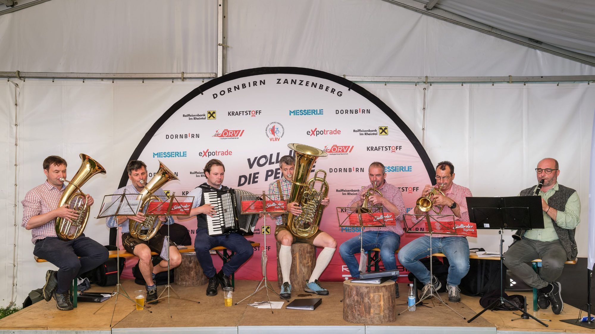 Auch ein musikalisches Rahmenprogramm darf zum großen Jubiläumsfest nicht fehlen. 
