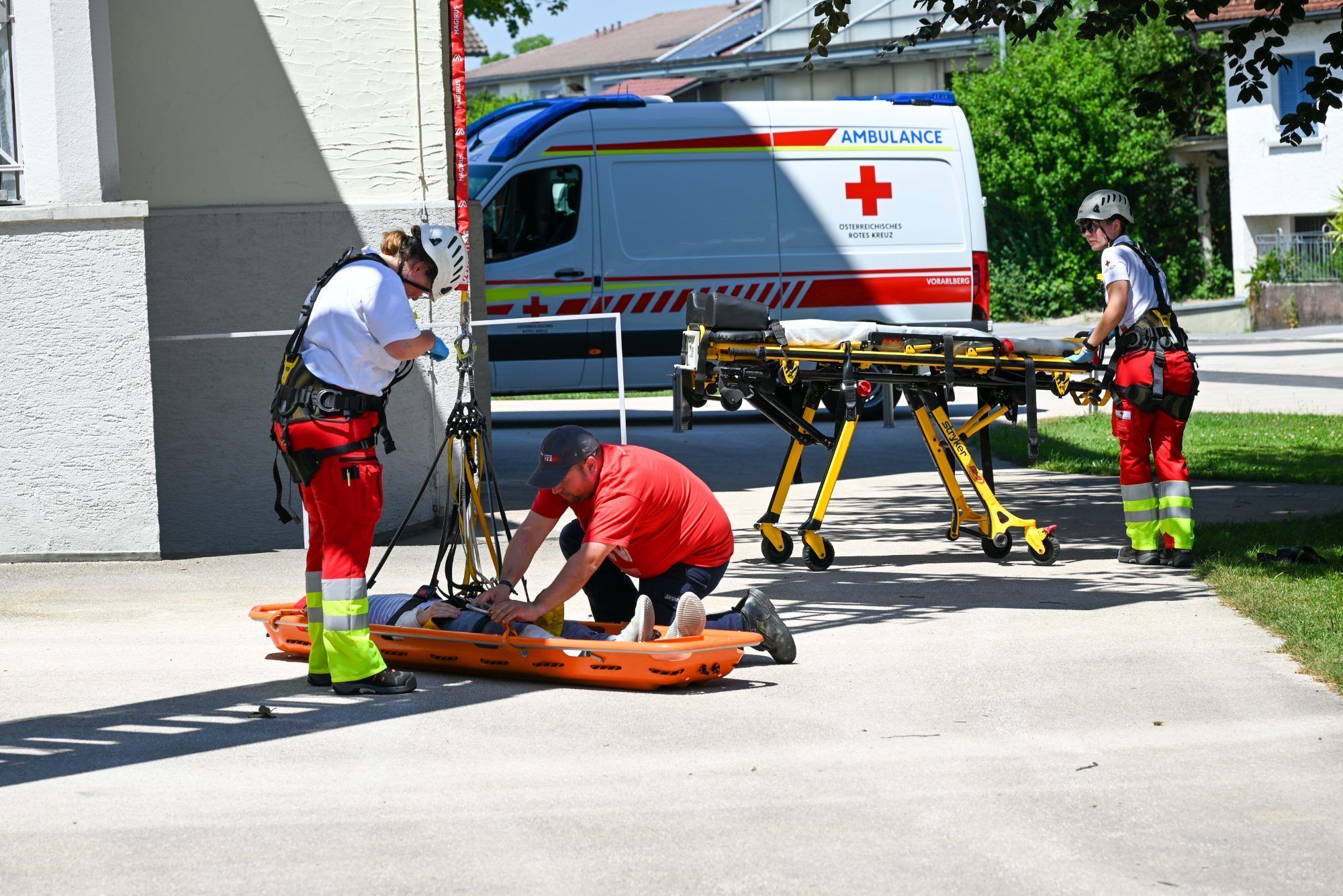 Anhand der Übungen erhalten die Sanitäter noch mehr Routine.