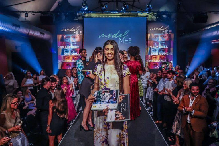 Laufsteg, Lampenfieber und große Träume: Wer gewinnt das "Model Me"-Finale in Hohenems?