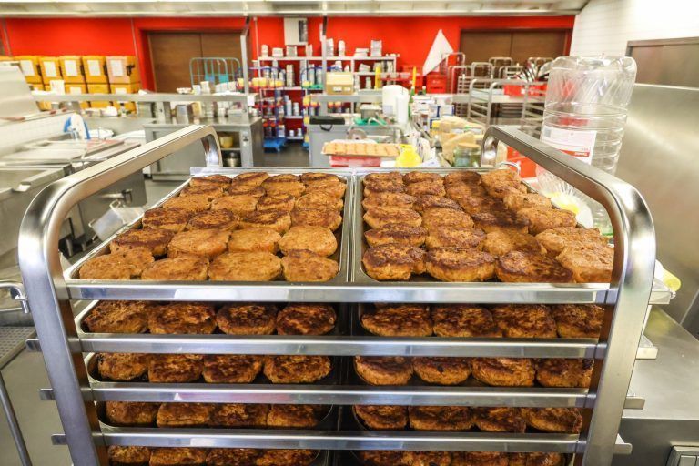 "Wir kochen nicht nur das, was Kinder essen wollen. Sondern vor allem, was sie essen sollen"