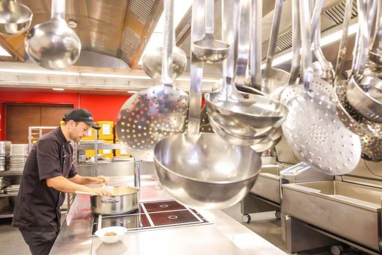 "Wir kochen nicht nur das, was Kinder essen wollen. Sondern vor allem, was sie essen sollen"