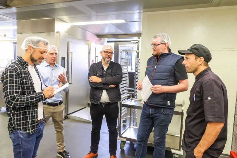 "Wir kochen nicht nur das, was Kinder essen wollen. Sondern vor allem, was sie essen sollen"