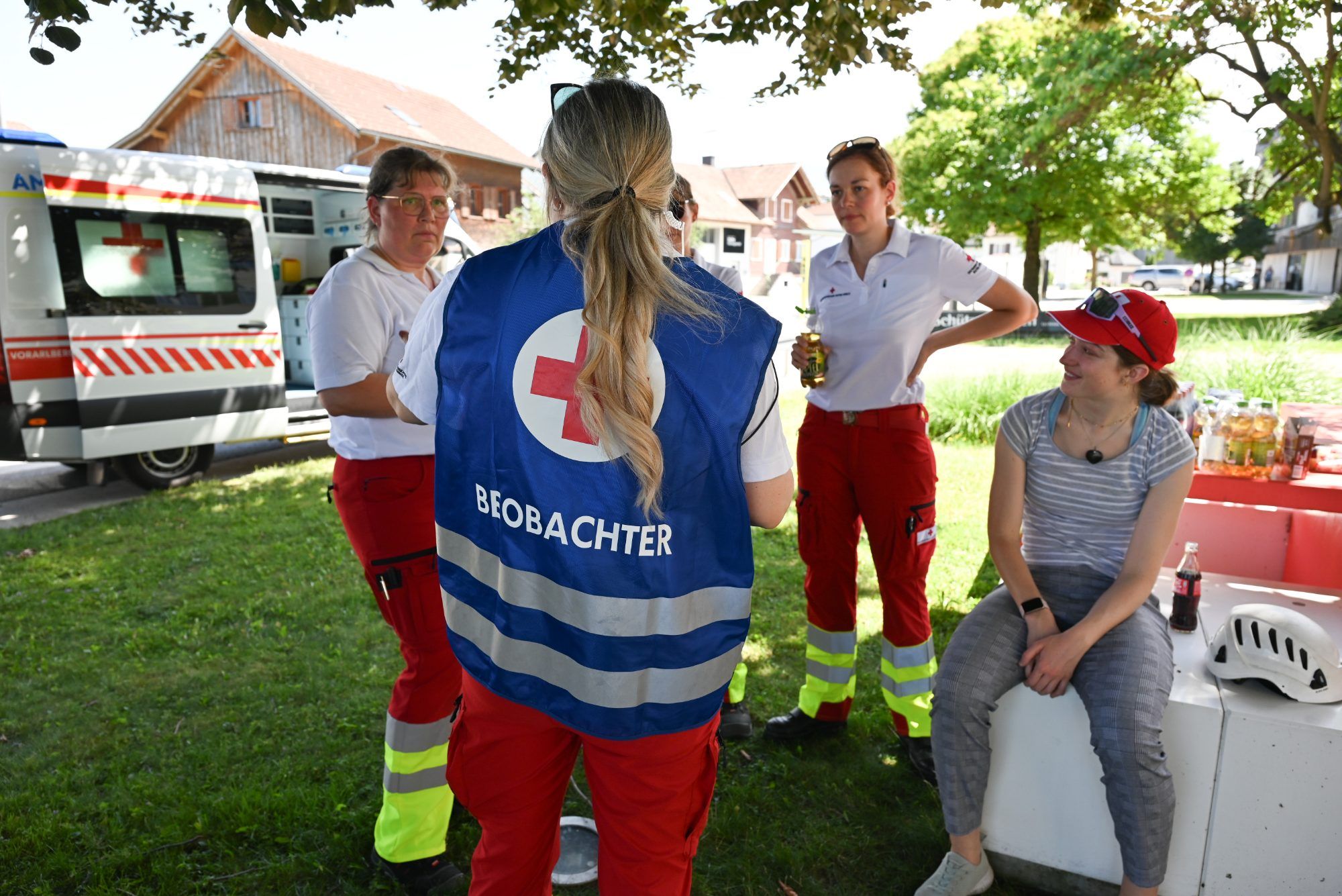 Am Ende jedes Einsatzes erhielten die Sanitäter Feedback von den Beobachtern.