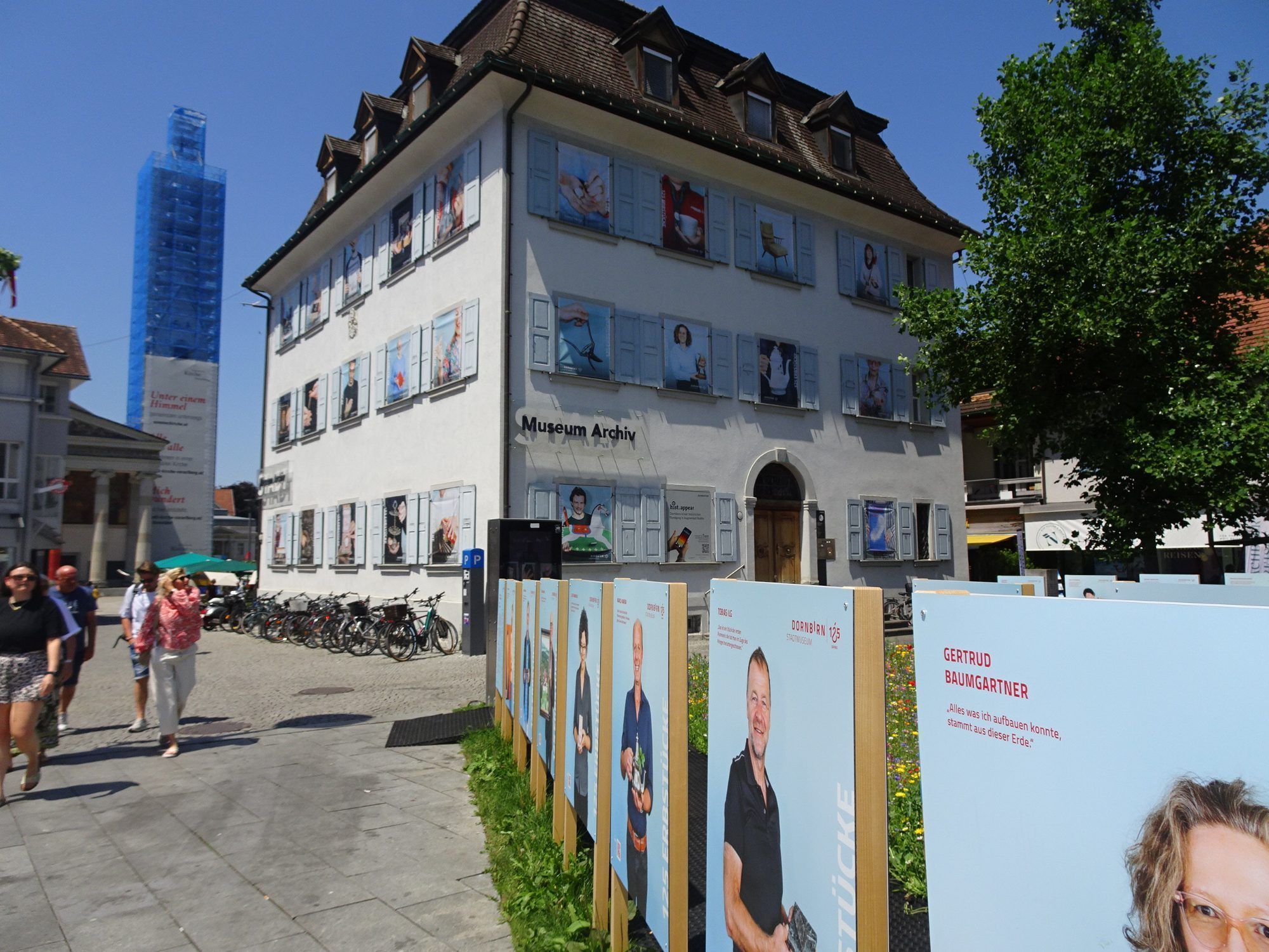 Auch die Ausstellung 125 Gesichter Dornbirns umrahmt das Dornbirner Stadtfest.