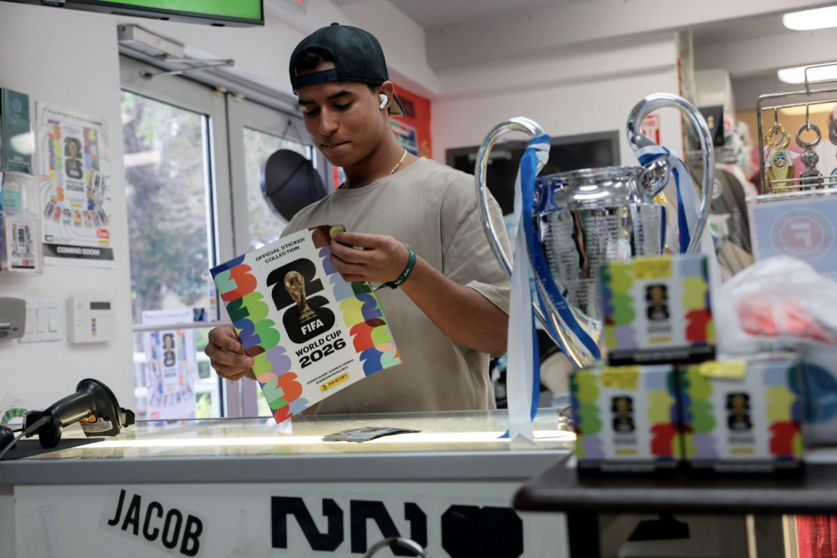 Volles Panini-Album kostet ohne Tauschen 1.500 Euro