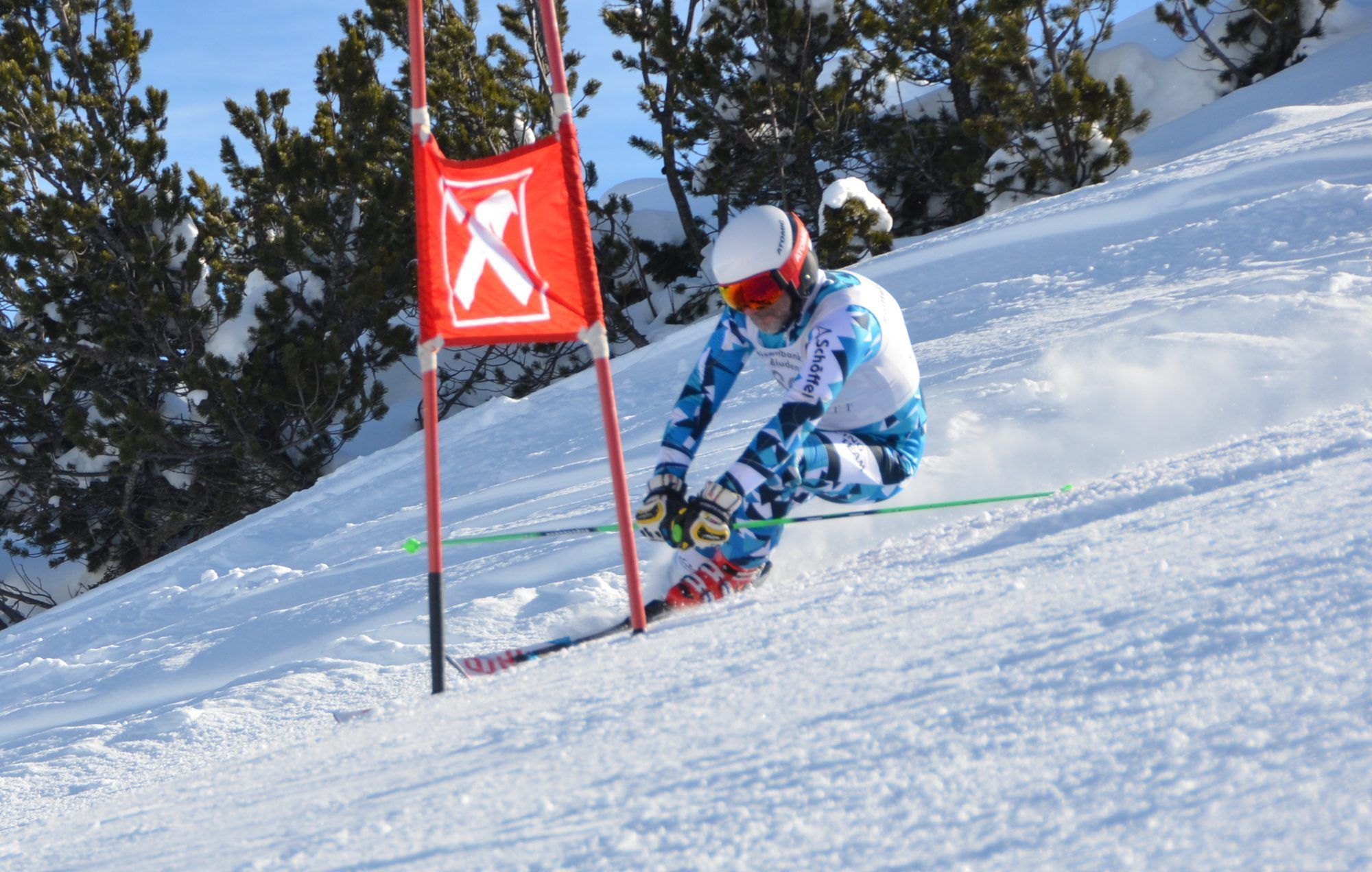 Bis zum vergangenen Jahr war Othmar Vonbank auf der Piste im Rennanzug unterwegs.