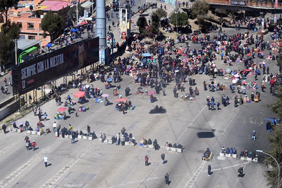 Straßenblockaden in Bolivien - Gesundheitsnotstand in La Paz