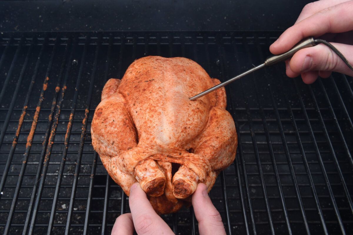 WWF fand beim Grillfleisch-Check vor allem Billigprodukte