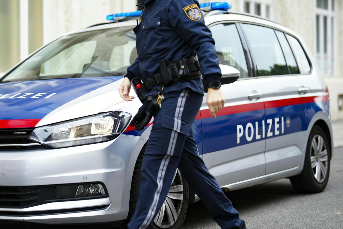 30-Jähriger vor seinem Wohnhaus in Wien angegriffen