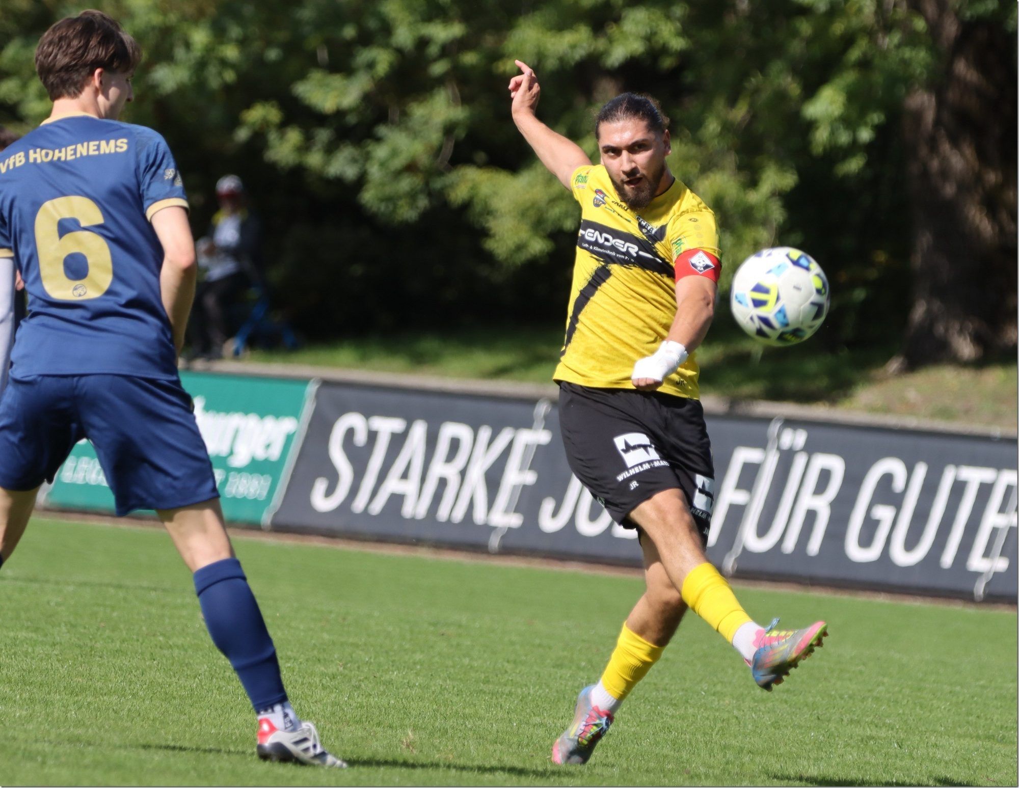 Salih Muslioski spielt künftig in der Schweiz. KNOBEL