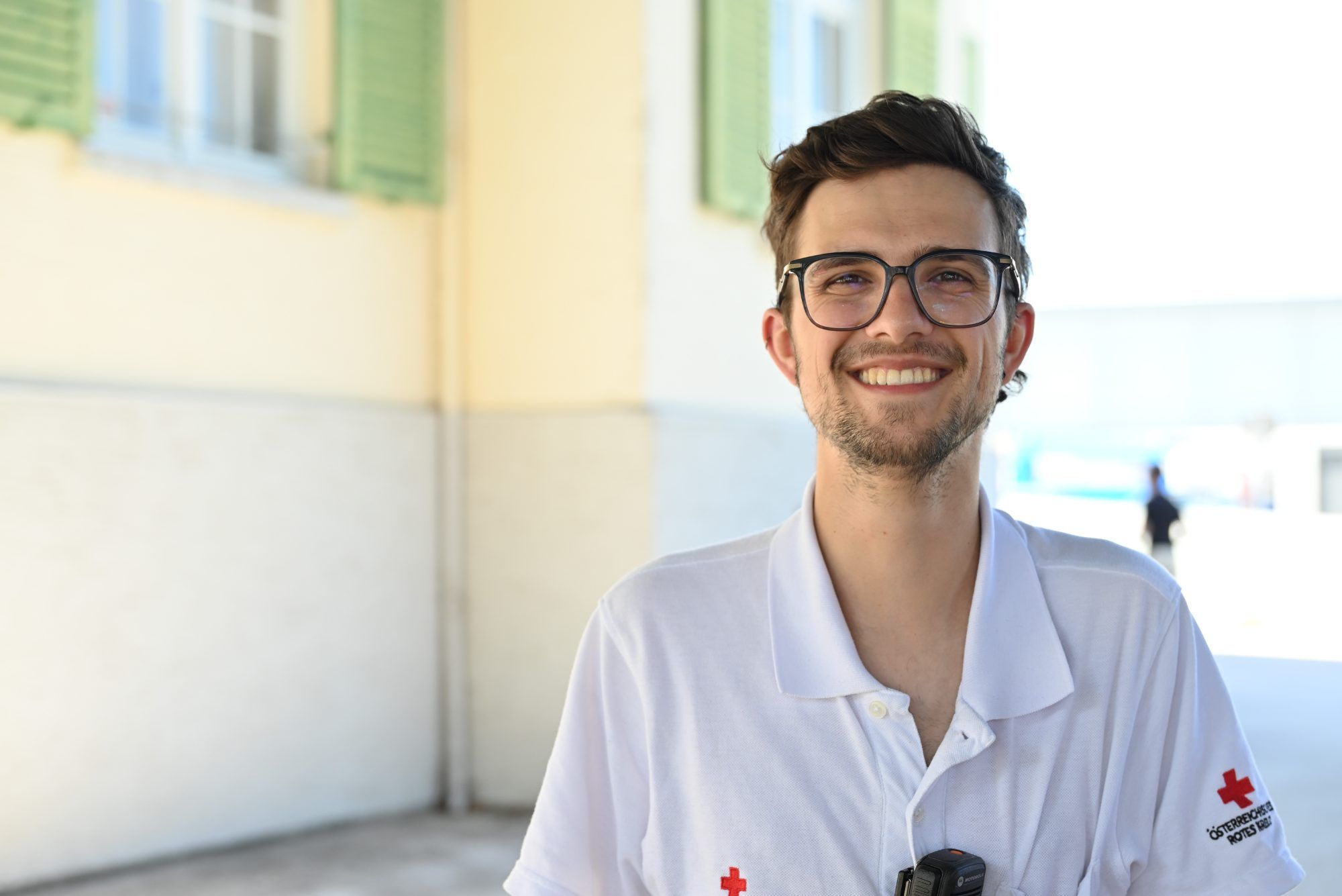 Schulungsreferent Michael Brieda arbeitet die Übungsstationen aus.