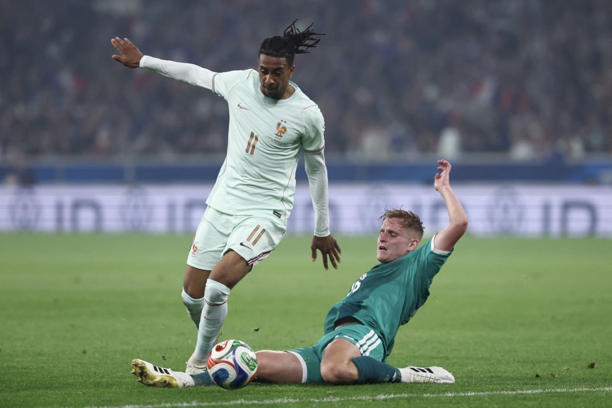 Frankreich jubelte dank Olise-Triple, Oranje im Glück