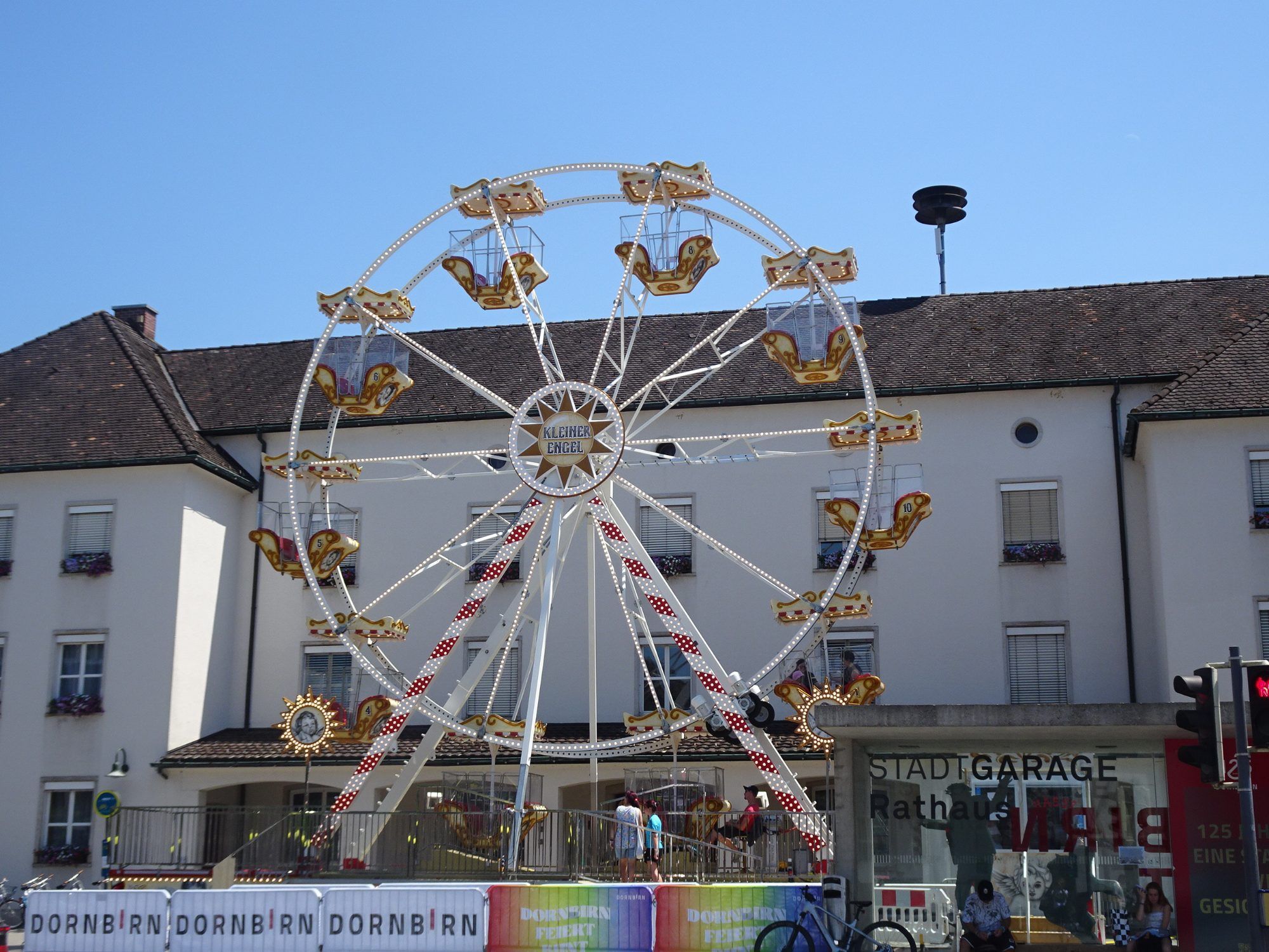 Das Riesenrad dürfte am Jubiläumswochenende zum Besuchermagneten werden.