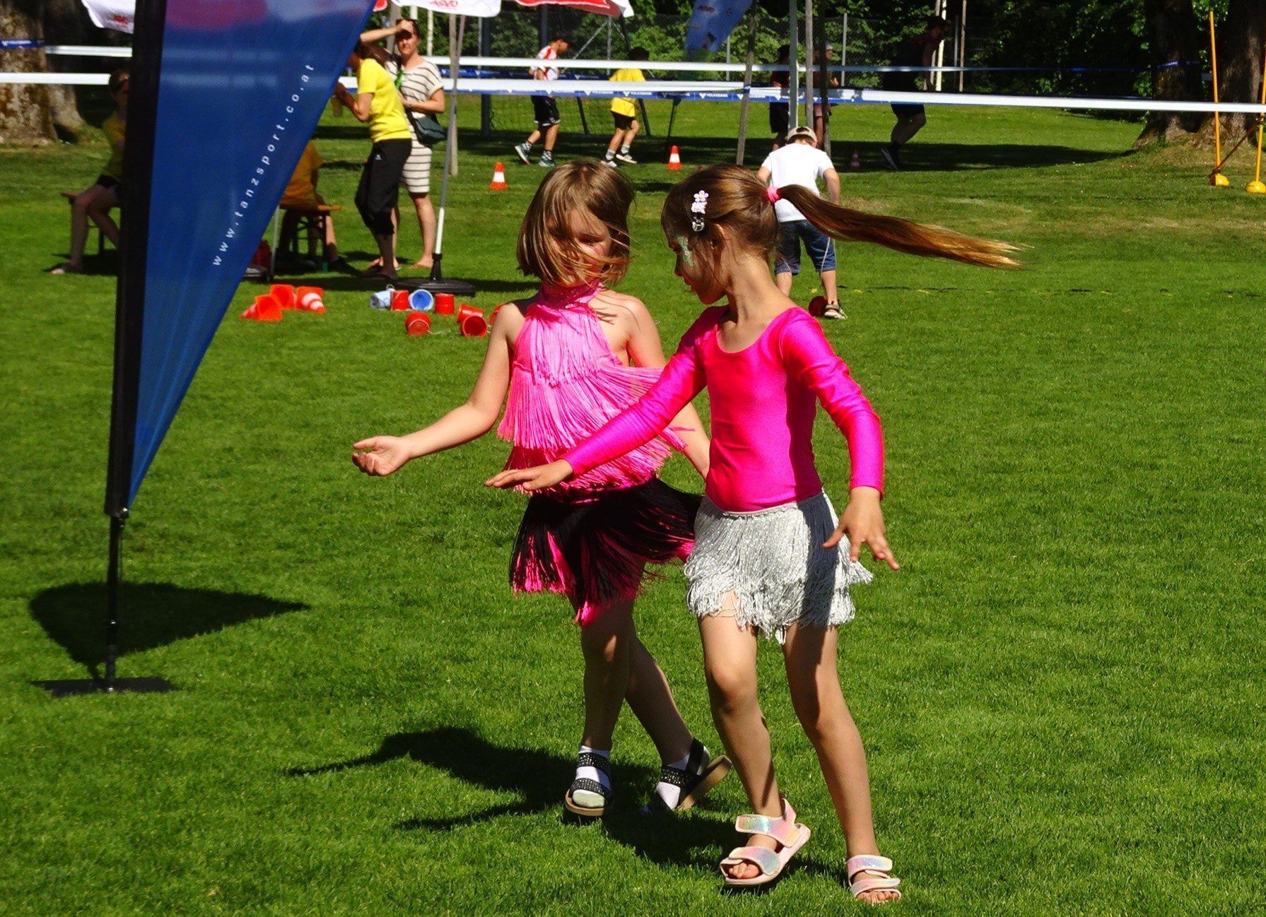 Kleine Tänzerinnen ganz groß - beim diesjährigen Familiensporttag des ASVÖ. 