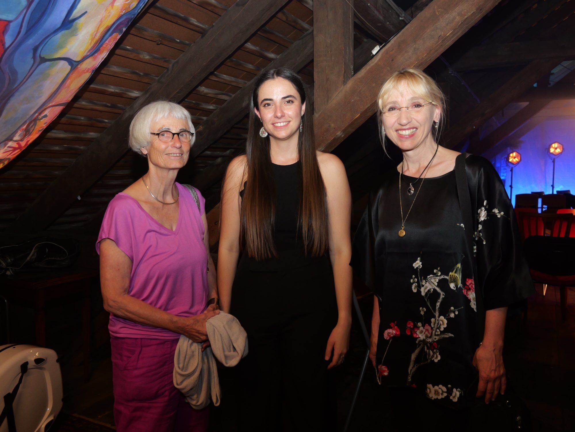 Impulse Stiftung Gründerin Dr. Jutta Gnaiger-Rathmanner, Paula Barrocal Esquivias und Violinistin Karin-Regina Florey.