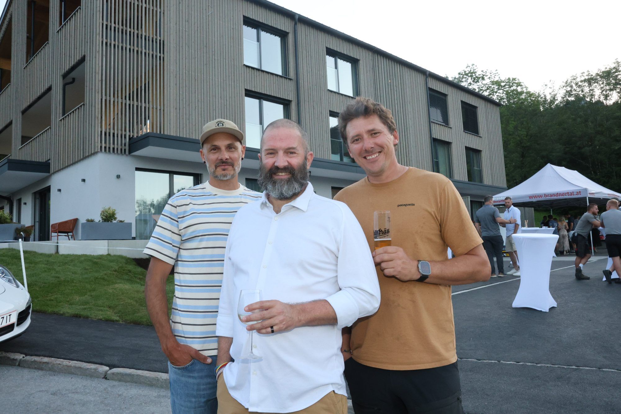 Michael Marte (Bikepark), Vizebgm. Florian Neyer und Philipp Kettner.
