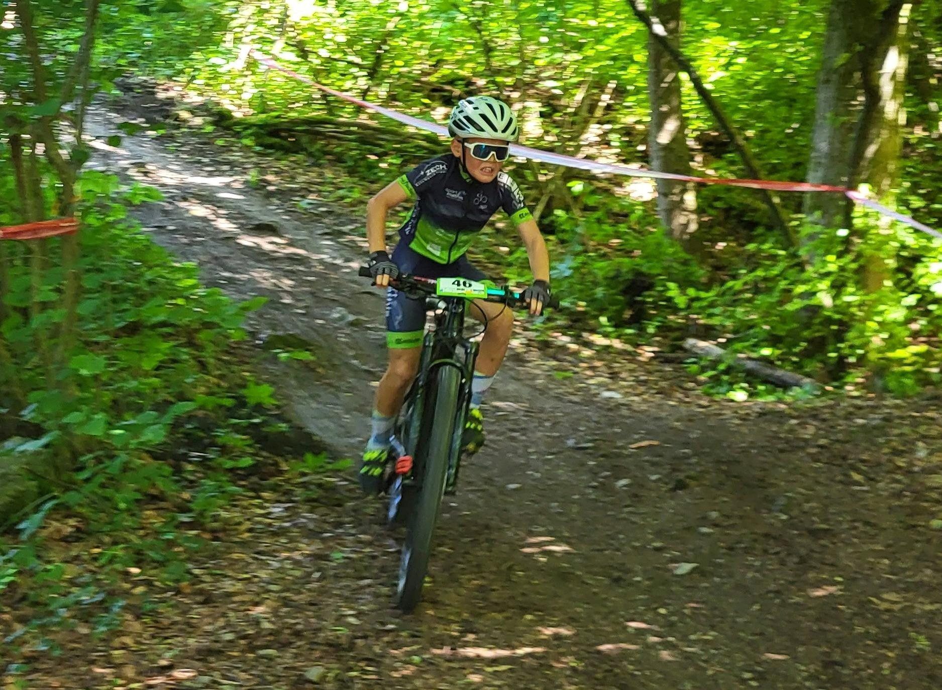 Jonas Geser holt Gold. VEREIN
