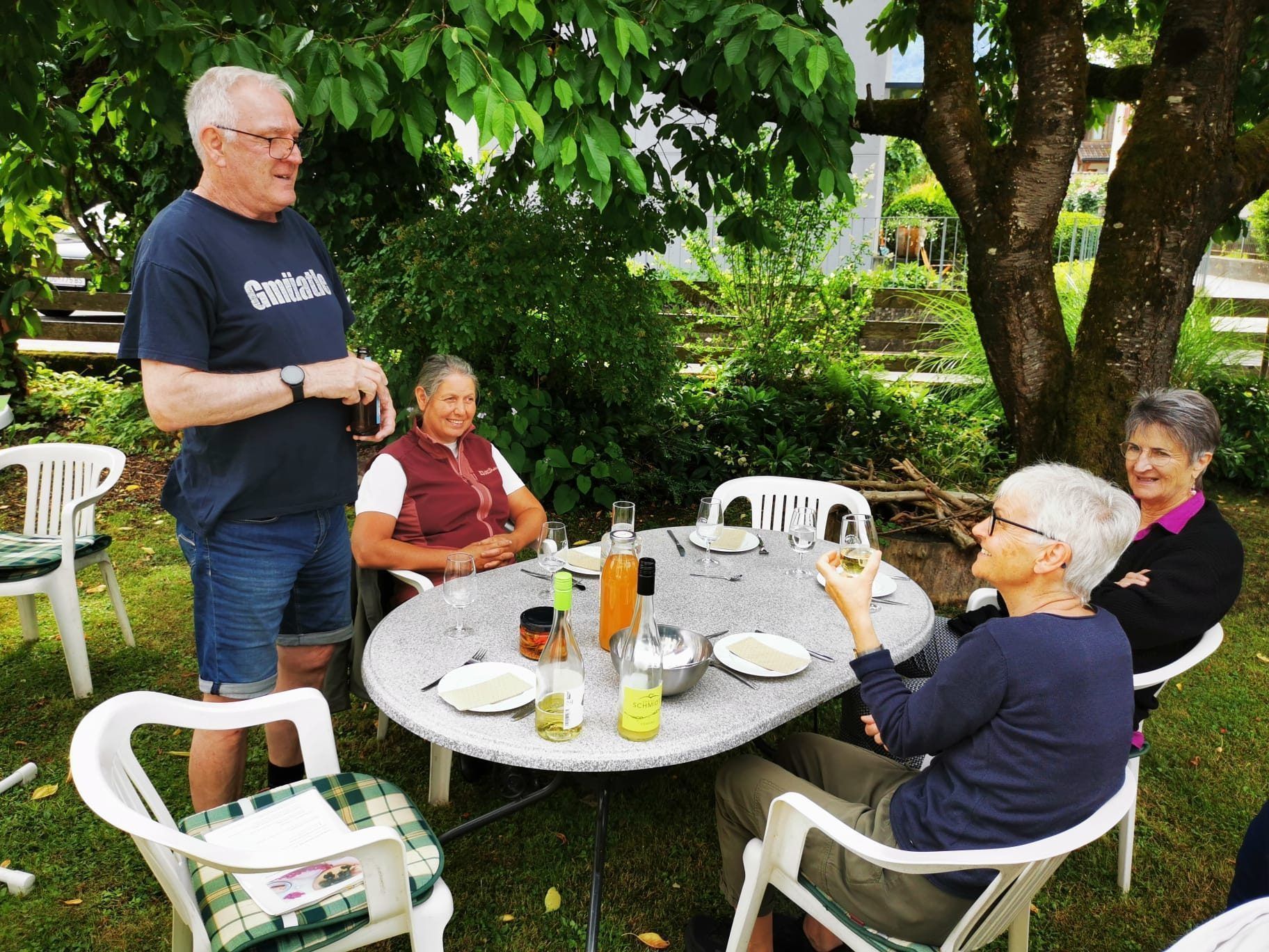 Beim Brunch wurden die selbst zubereiteten Köstlichkeiten in geselliger Runde verkostet.