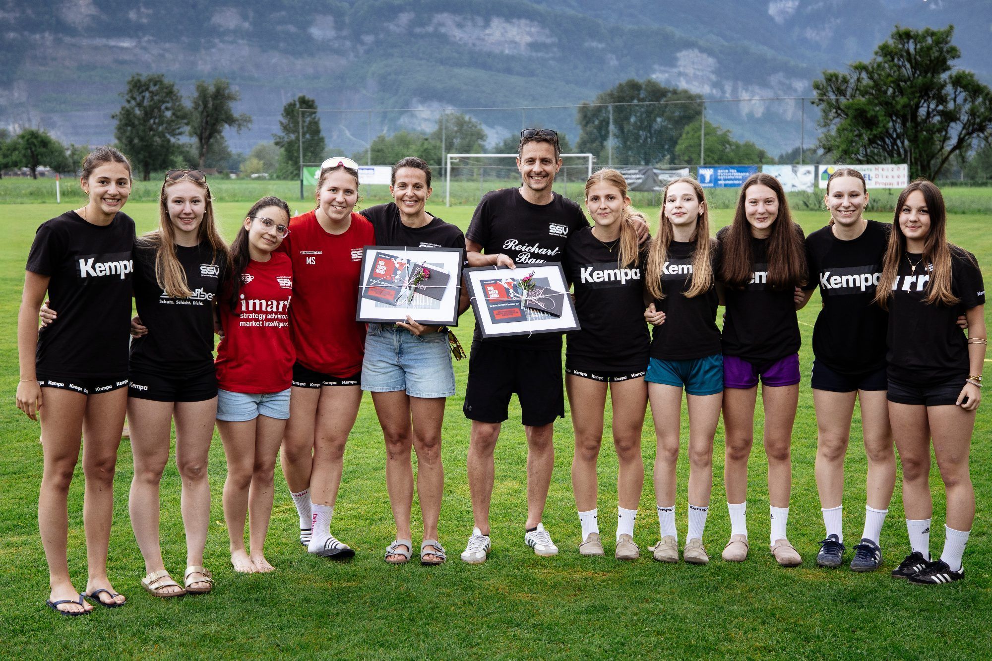 Zum Saisonabschluss wurde auch das erfolgreiche U14-Team für eine tolle Saison gefeiert. (c) SSV