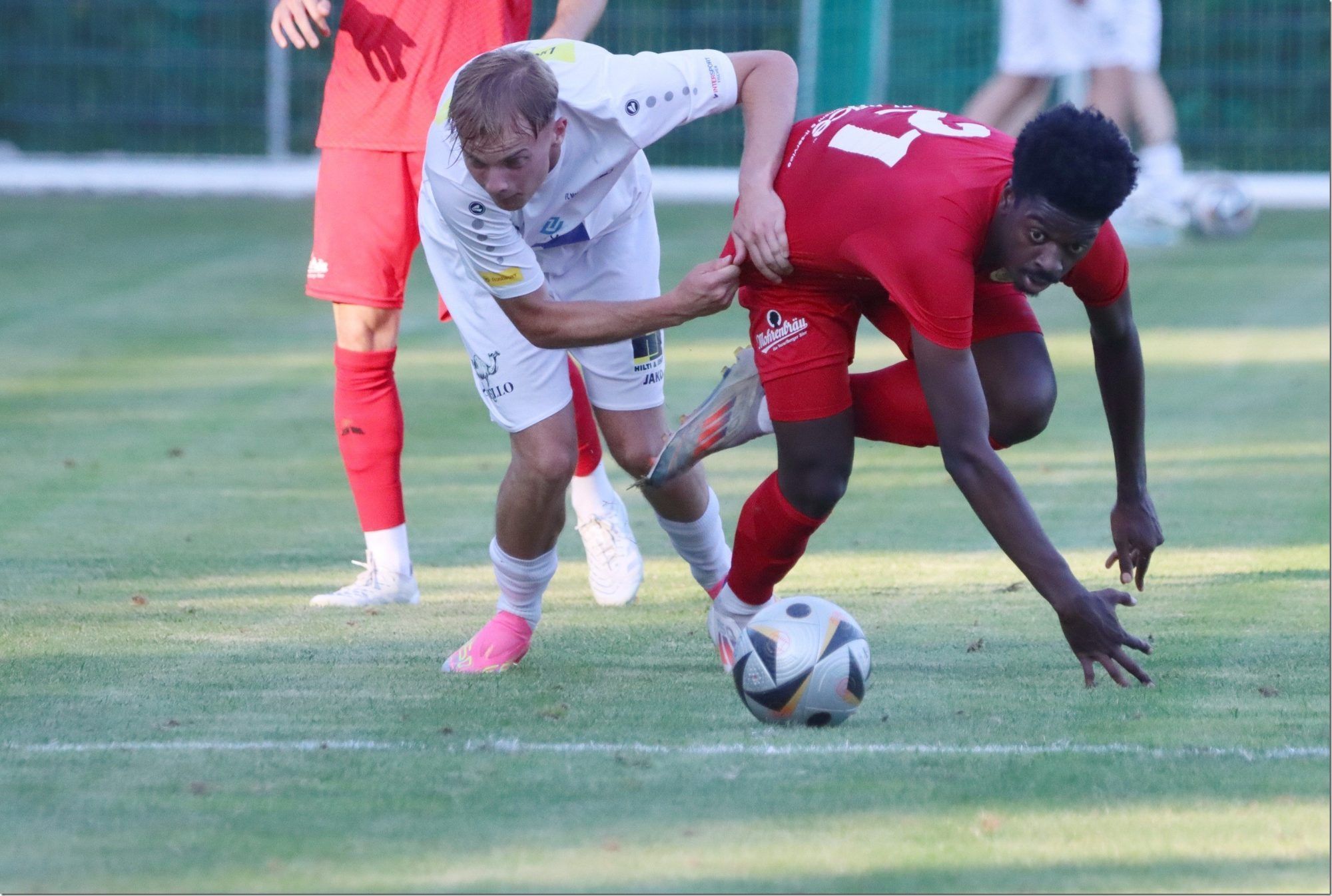 Luca Wieser (l.) schoss ein Traumtor.