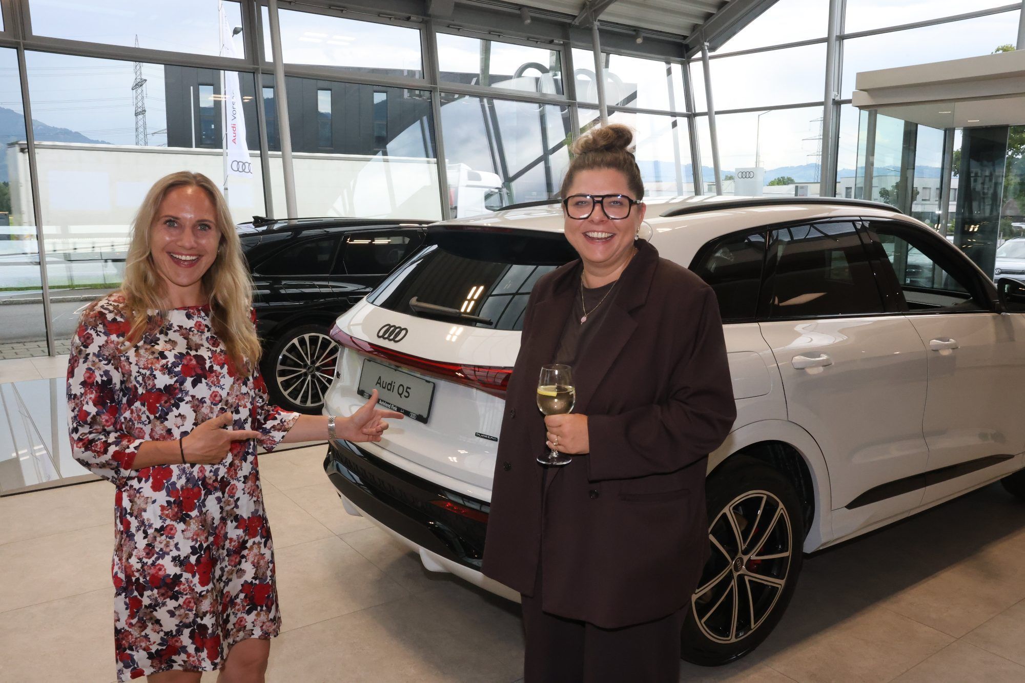 Claudia Friesenbichler und India Würbel.