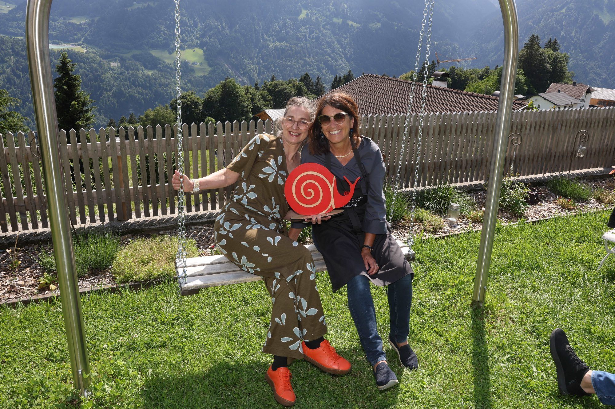 Medizinerin Susanne Bauer und Erika Ammann.