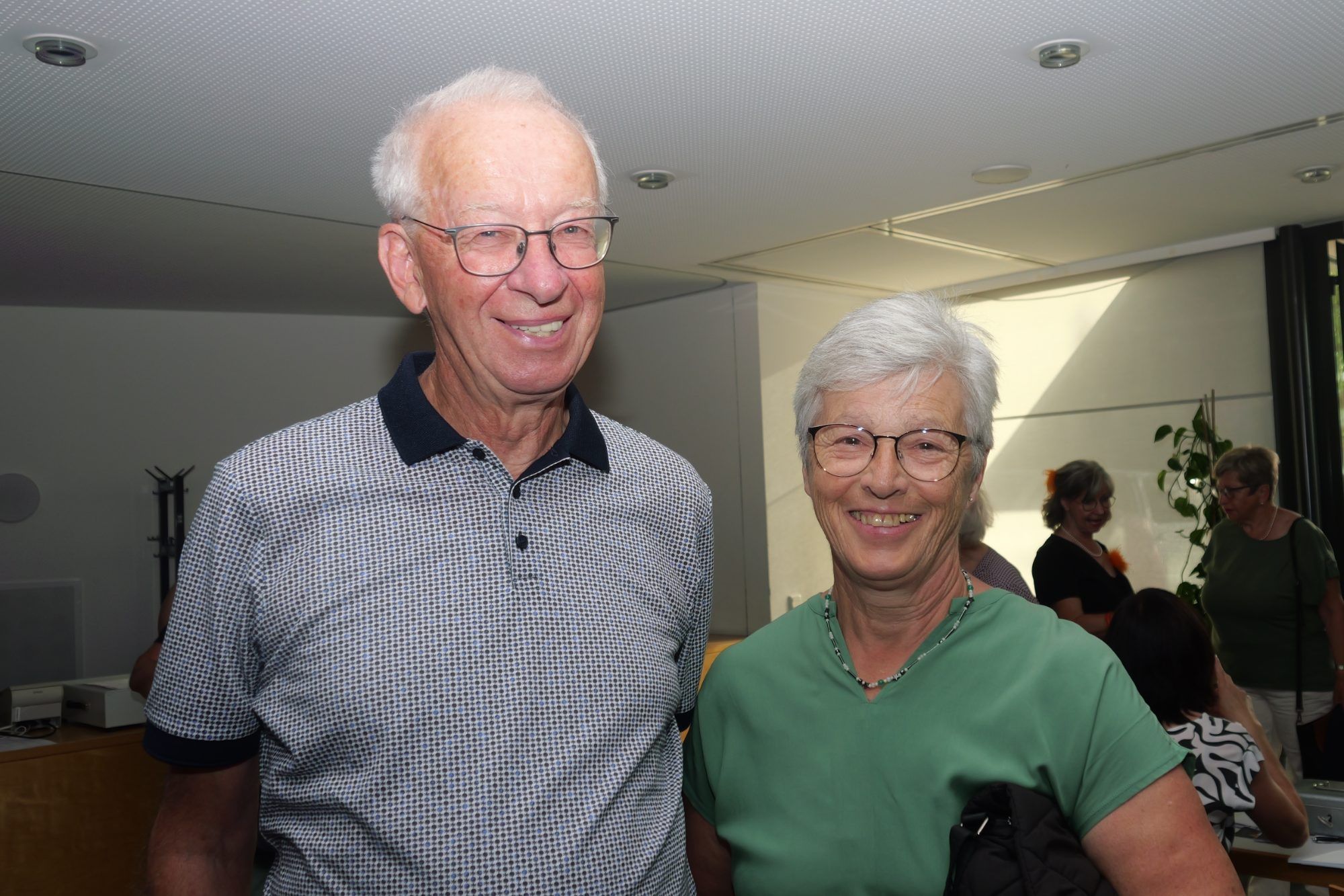 Auch Hubert Gstach und Irmgard Müller feierten den gelungenen Auftritt. 