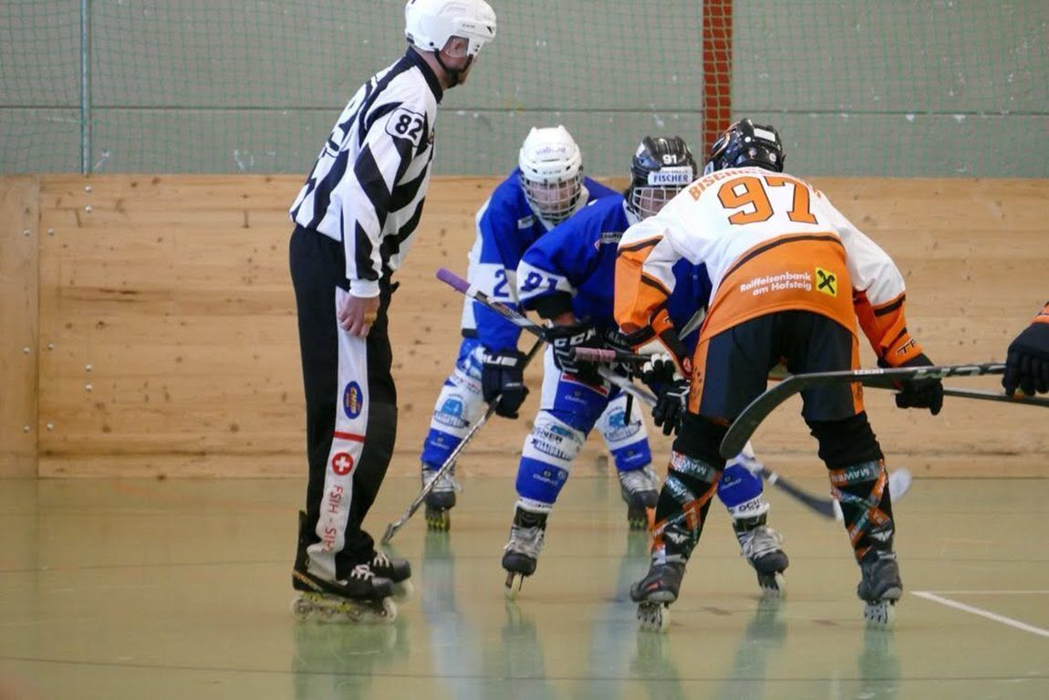 Am kommenden Wochenende steht die Hockey-Arena Wolfurt ganz im Zeichen des Inlinehockeys. Zehn Teams kämpfen beim traditionsreichen Masters um den Titel. (c) Verein