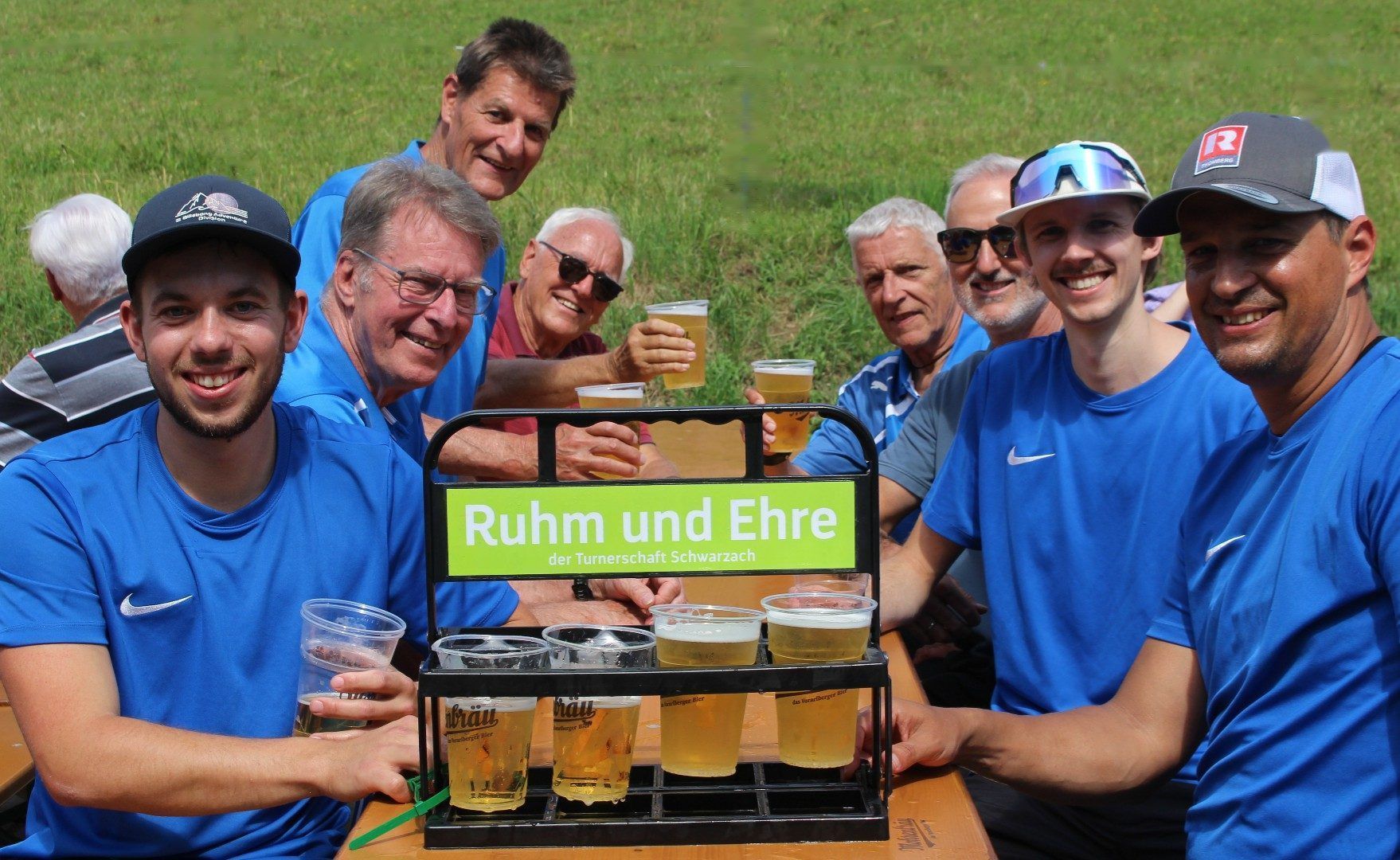 Strahlende Sonne und brütende Hitze waren für die „Nachteulen“ ohne Frage ein Handicap, der vierte Platz war allemal ein Grund zum Feiern 