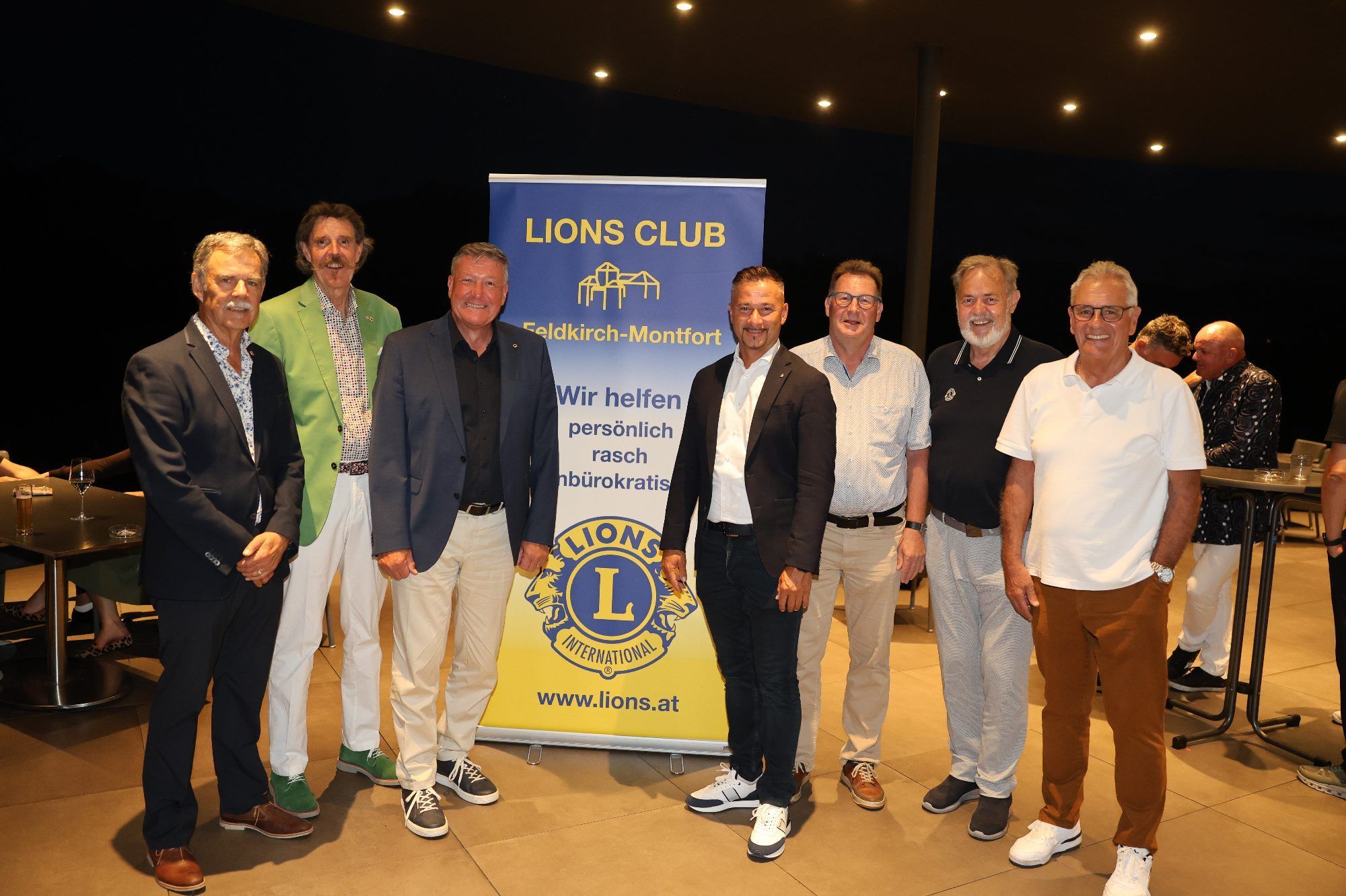der küfntige Präsident Michael Wolf, Dieter Haid, Jürgen Schuster, Martin Schieder, Thorsten xy, Clubsekretär Karl-heinz Koch und Moderator Edgar Mayer.