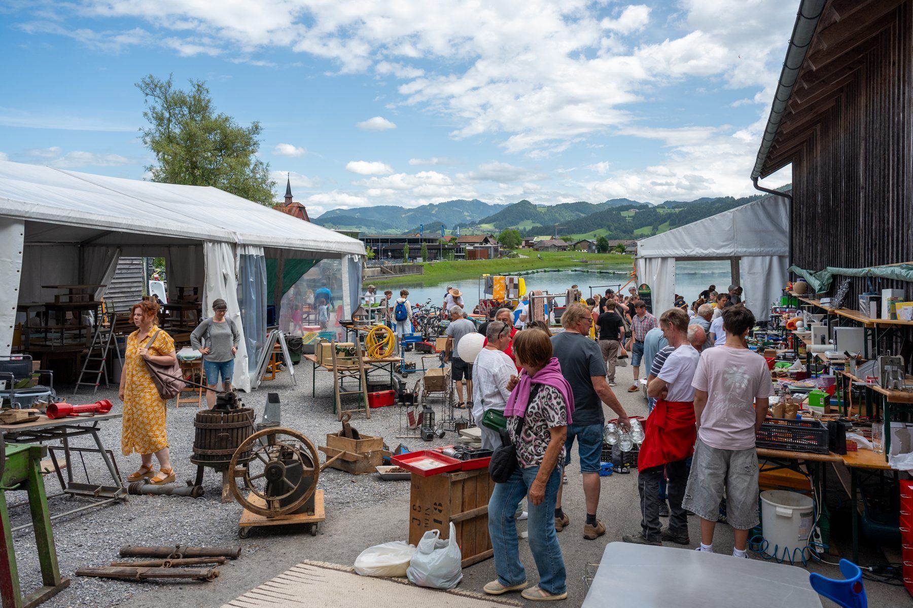 Flohmarkt beim Stausee