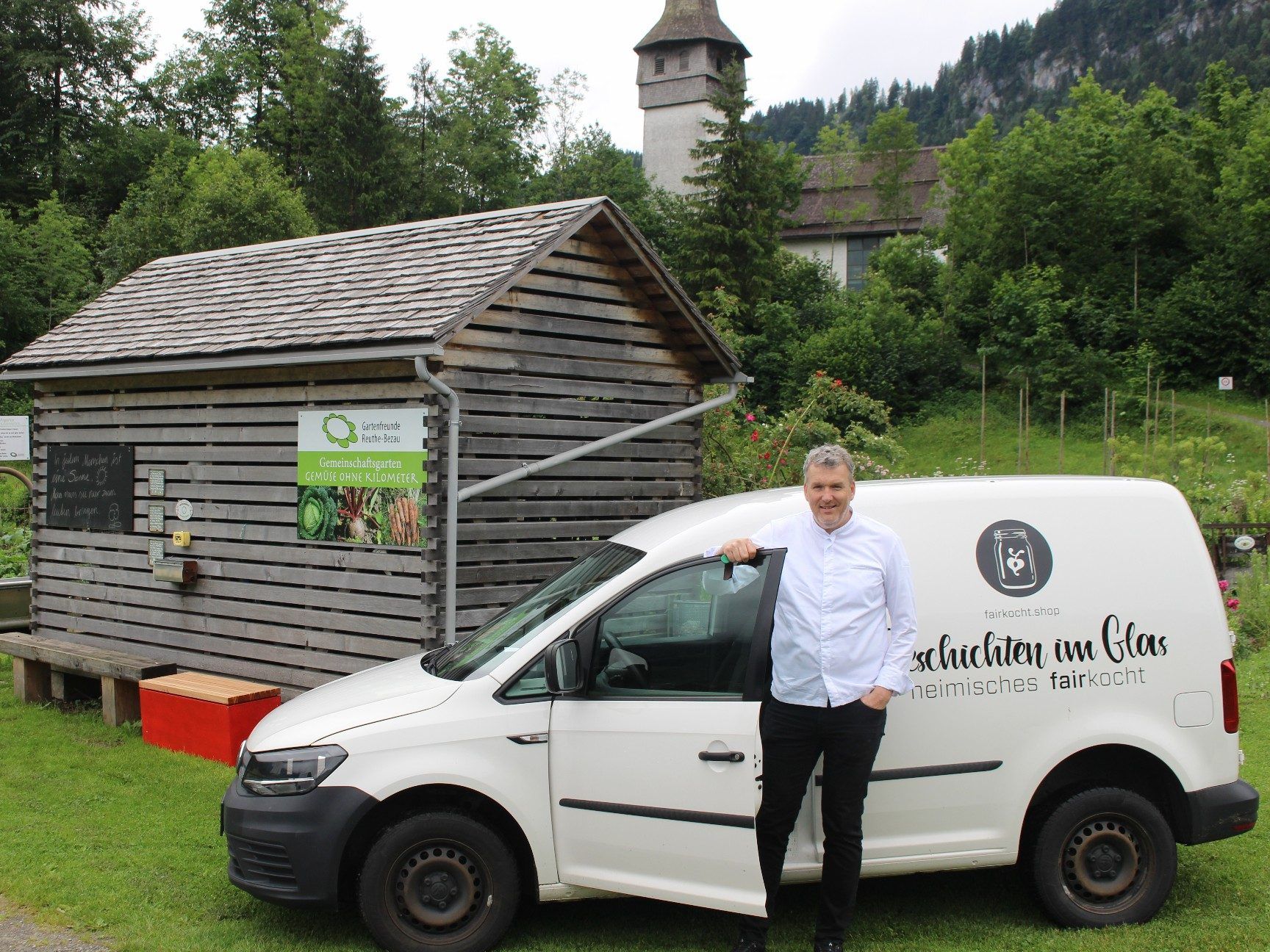  „Gemüse ohne Kilometer“ ist der einprägsame Slogan für den Gemeinschaftsgarten der Gartenfreunde Reuthe-Bezau. Für Wolfgang Mätzler gilt die Devise „Gemüse mit wenig Kilometer“, denn seine Lieferanten sind in der Nähe.