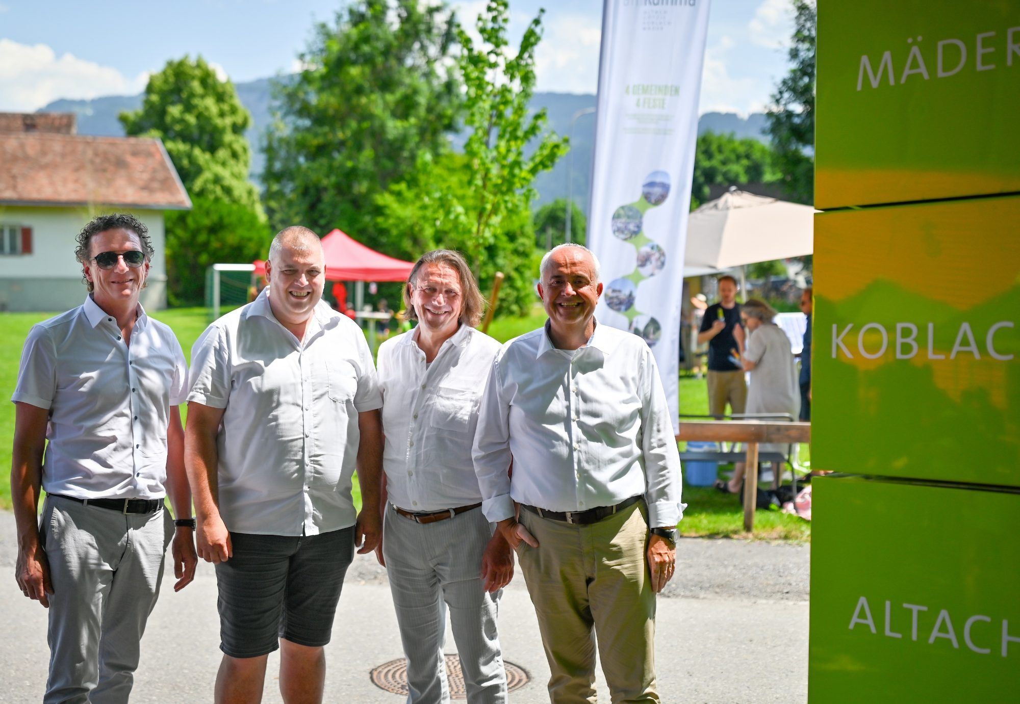 Die Bürgermeister der Region feierten beim Sonnenfest 20 Jahre amKumma. (c) Kasia Ilona