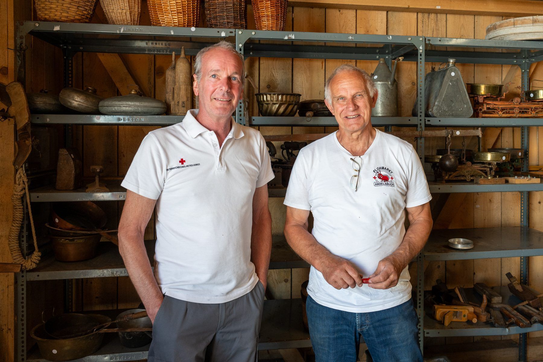 Für Erich Rüf und Benno Pfanner ist das ganze Jahr über Flohmarktzeit
