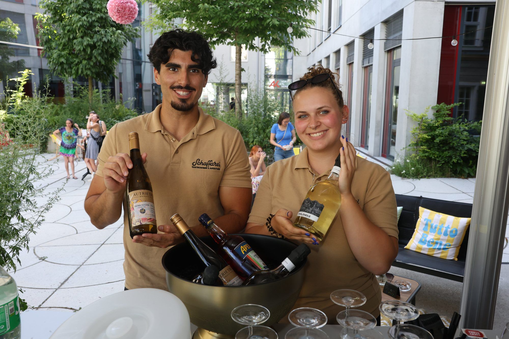 Emin Bakan und Anna-Lena Metzler.