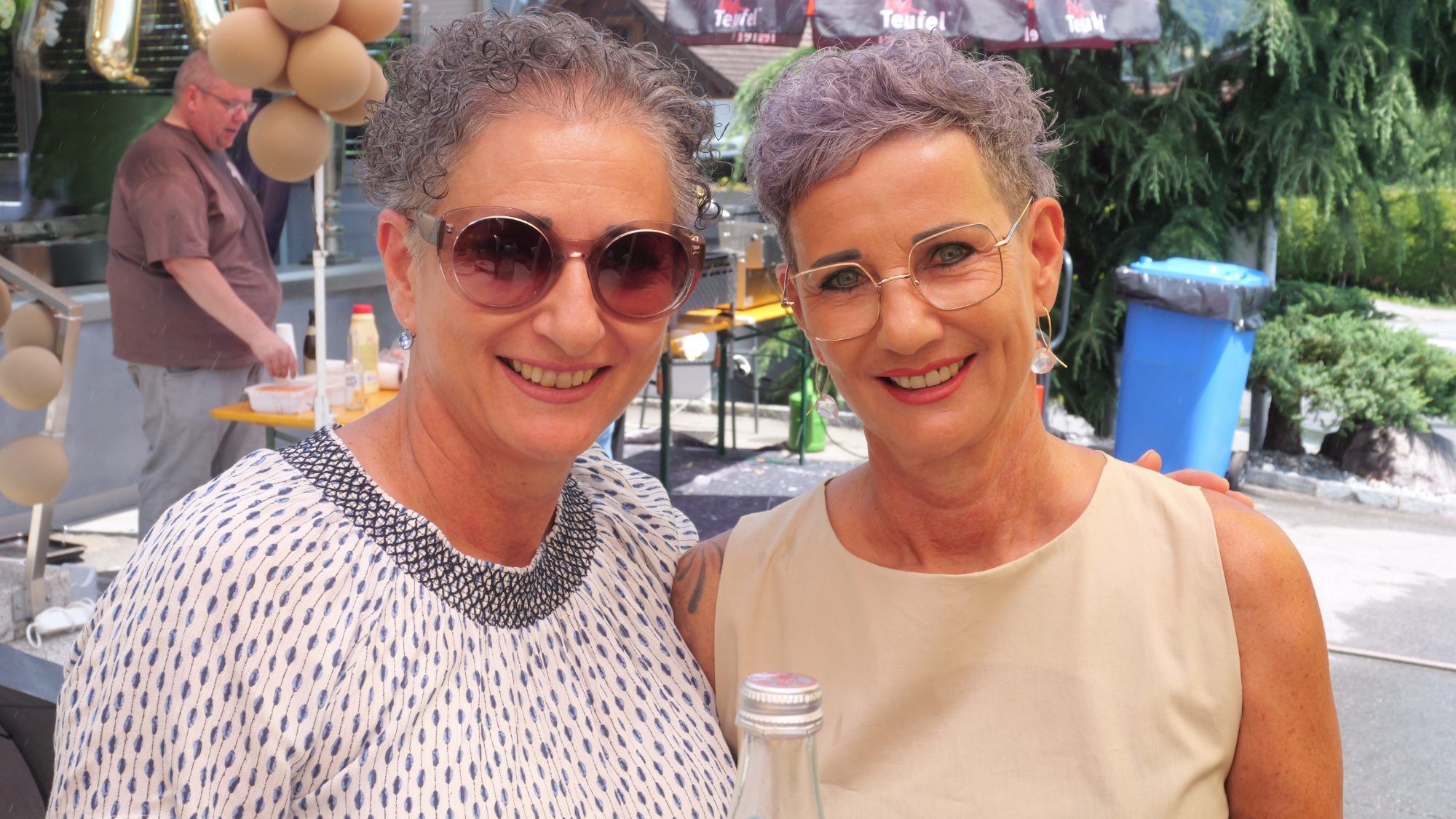 Helene Köchle und Irene Winsauer freuten sich über die vielen Jubiläumsgäste.
