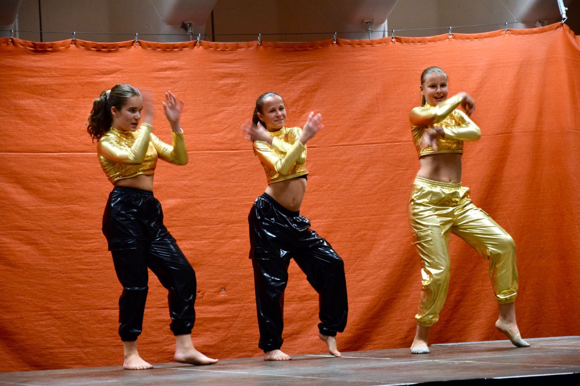 Im zweiten Teil des Nachmittags bildete die sehr ambitionierte Tanzaufführung der Mountain Dance Academy ein Highlight