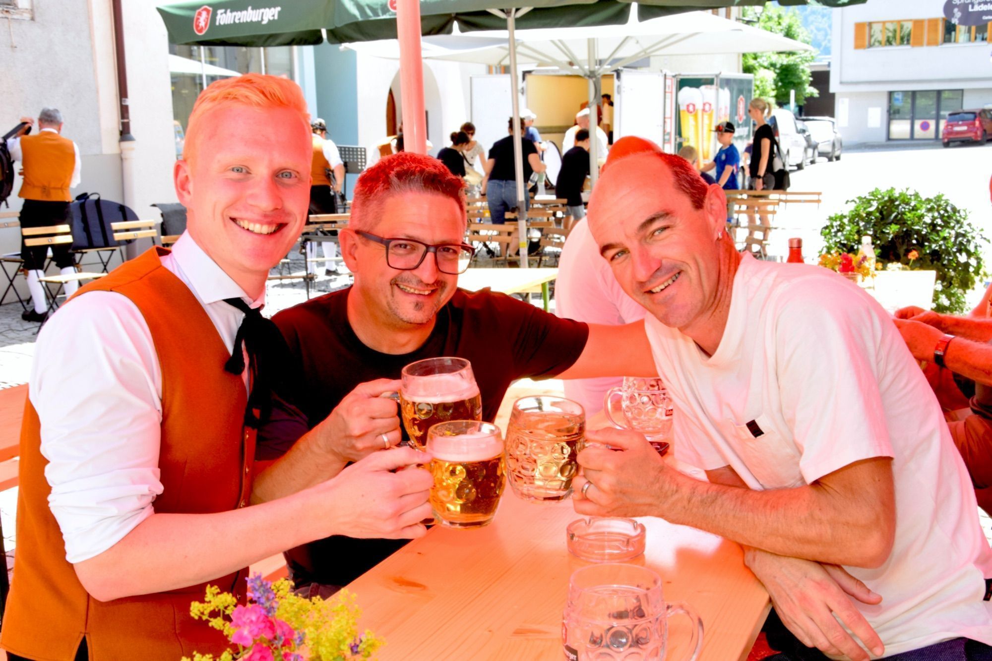 Michael Ludescher (Obmann der Harmoniemusik Bürs seit Jänner 2026), Jürgen Neyer (Elektro Neyer) und Helmut Egger.