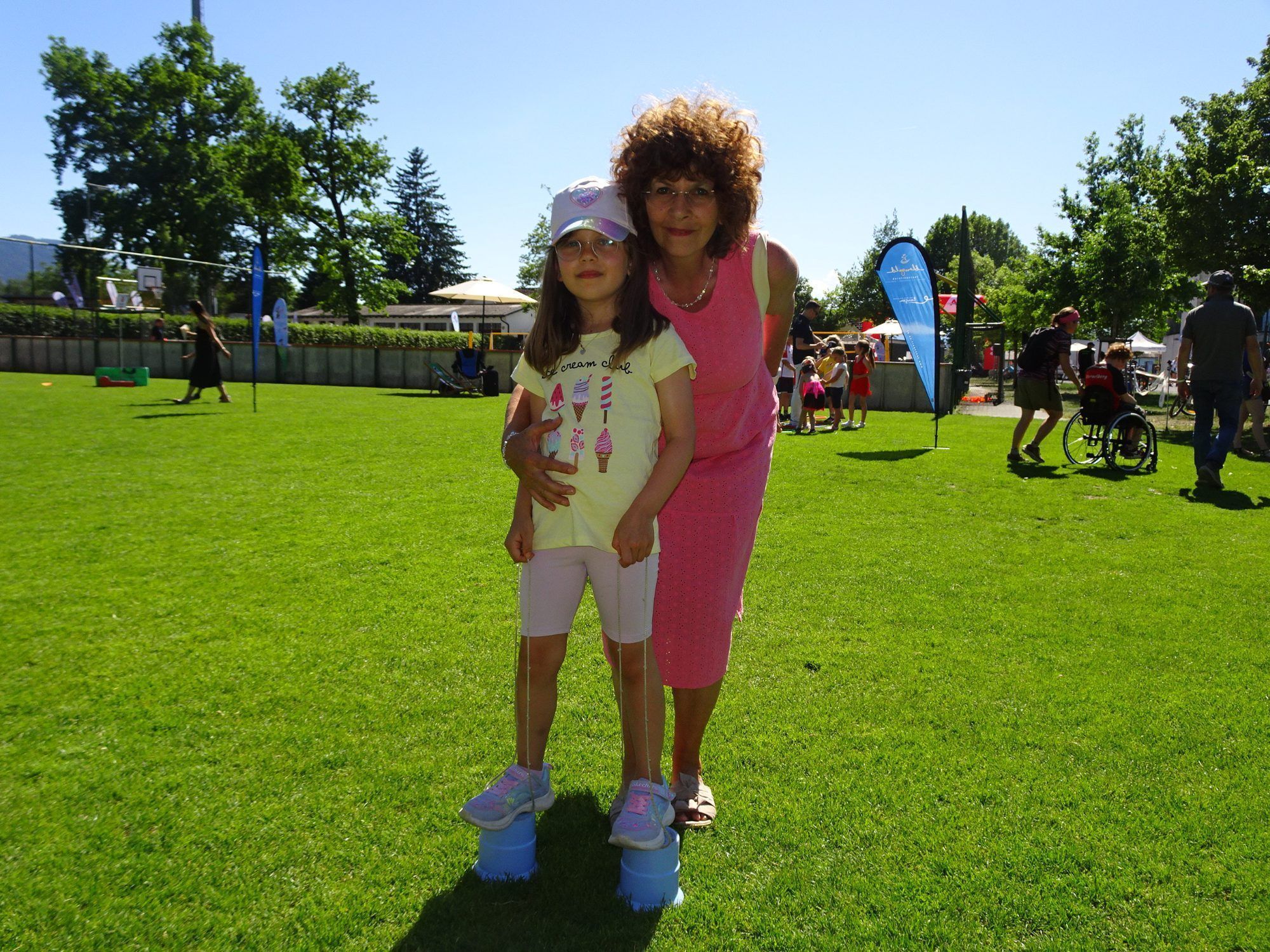 Matea hatte einen feinen Tag mit ihrer Oma Renate beim ASVÖ Familiensporttag. 