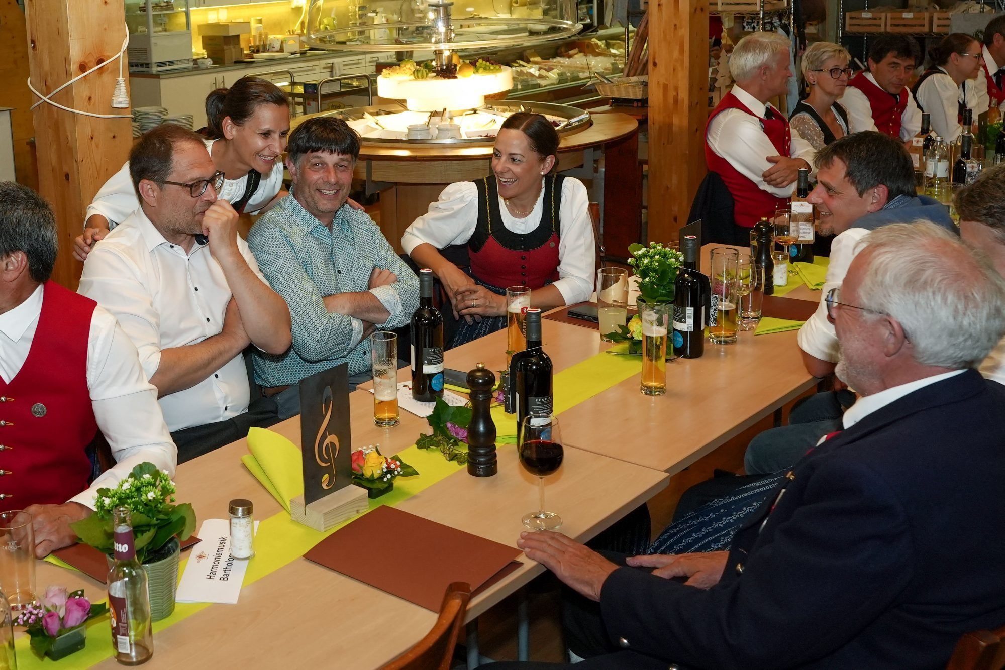 Ein fröhlicher Abend, bei dem das Ehrenamt in der Blasmusik zu Recht in den Mittelpunkt gerückt wurde.