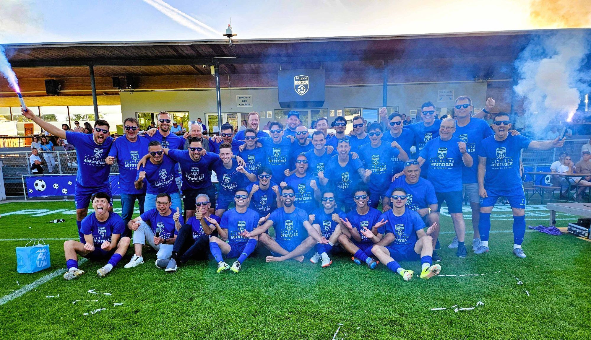 Als würdiger Vizemeister der Eliteliga feiert der SV typico Lochau 1946 den erstmaligen Aufstieg in die neue Regionalliga West und schreibt pünktlich zum 80-jährigen Vereinsjubiläum unvergessliche Vereinsgeschichte.