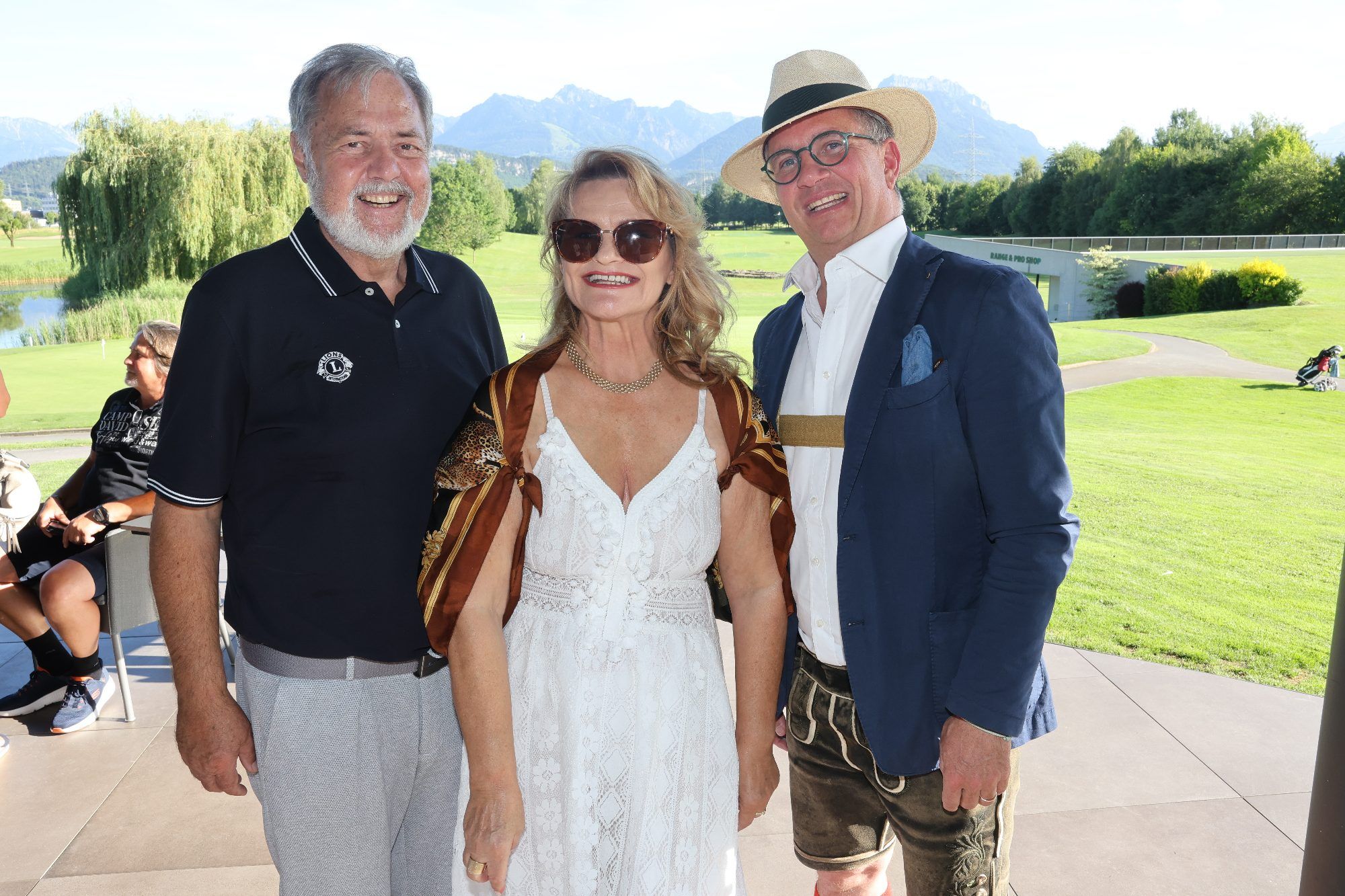 Karl-Heinz und Manuela Koch, Präs. Christian König.