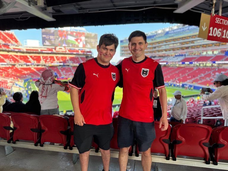 Konstantin in San Francisco, Österreich - Jordanien, WM 2026
