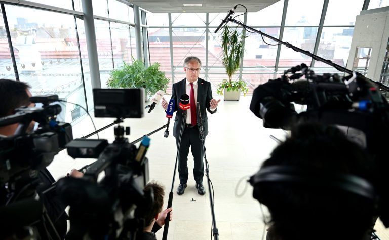 Milliarden sparen, Milliarden verteilen