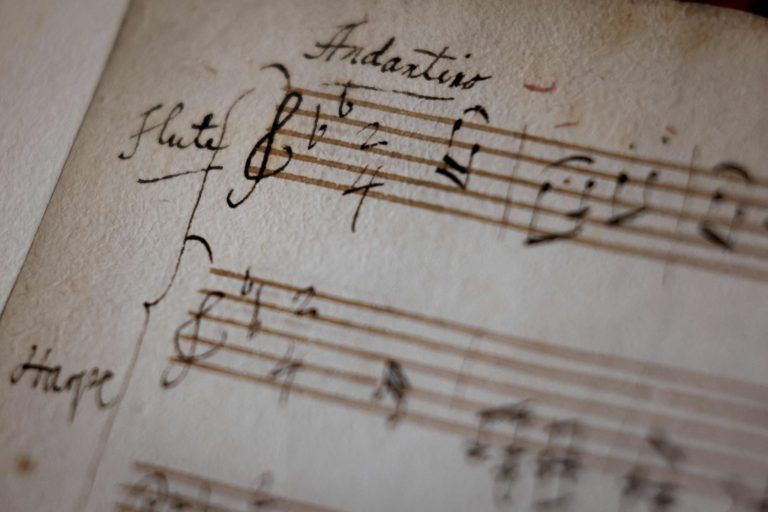 TOPSHOT-FRANCE-MOZART-MANUSCRIPT-MUSIC