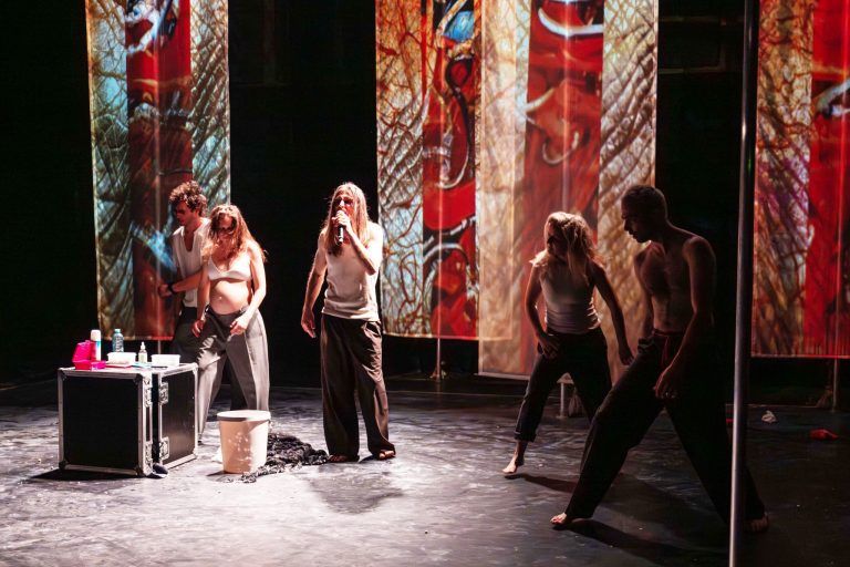 Human_Ich_bin_Mensch_aktionstheater_ensemble(c)_Maximilian_Lottmann (9).jpg